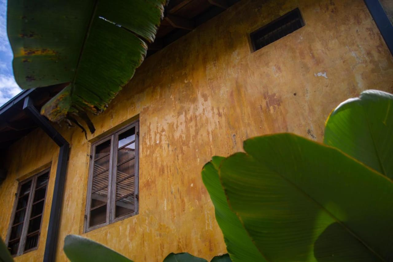 The Postcard Mandalay Hall, Kochi Exteriör bild