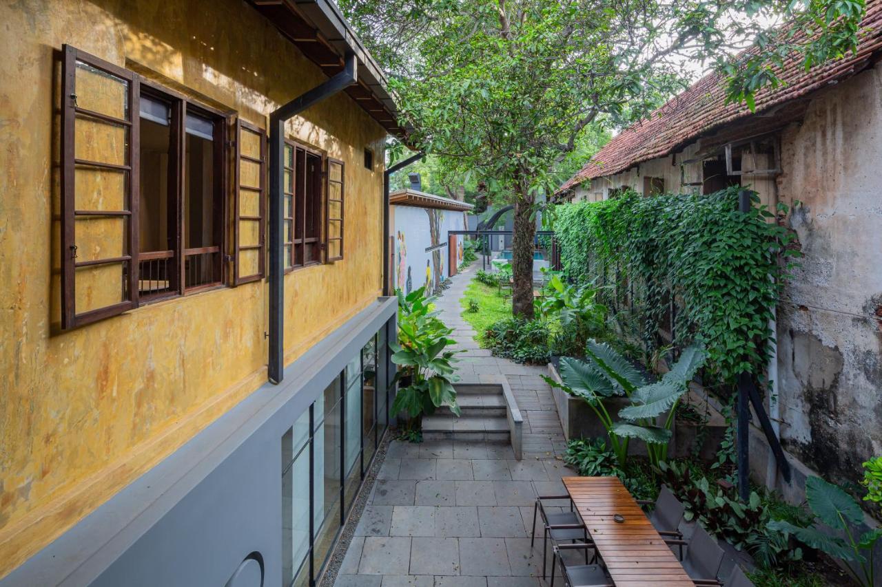 The Postcard Mandalay Hall, Kochi Exteriör bild